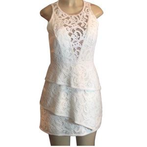 BCBGMaxazria white lace short cocktail dress sz 2